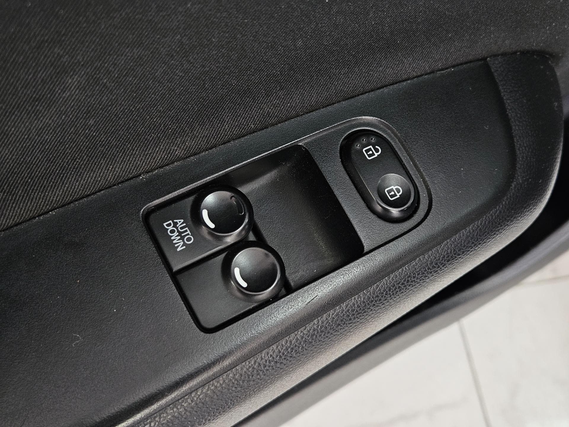 Hyundai Hb20 1.0m Unique 2019 miniatura 14