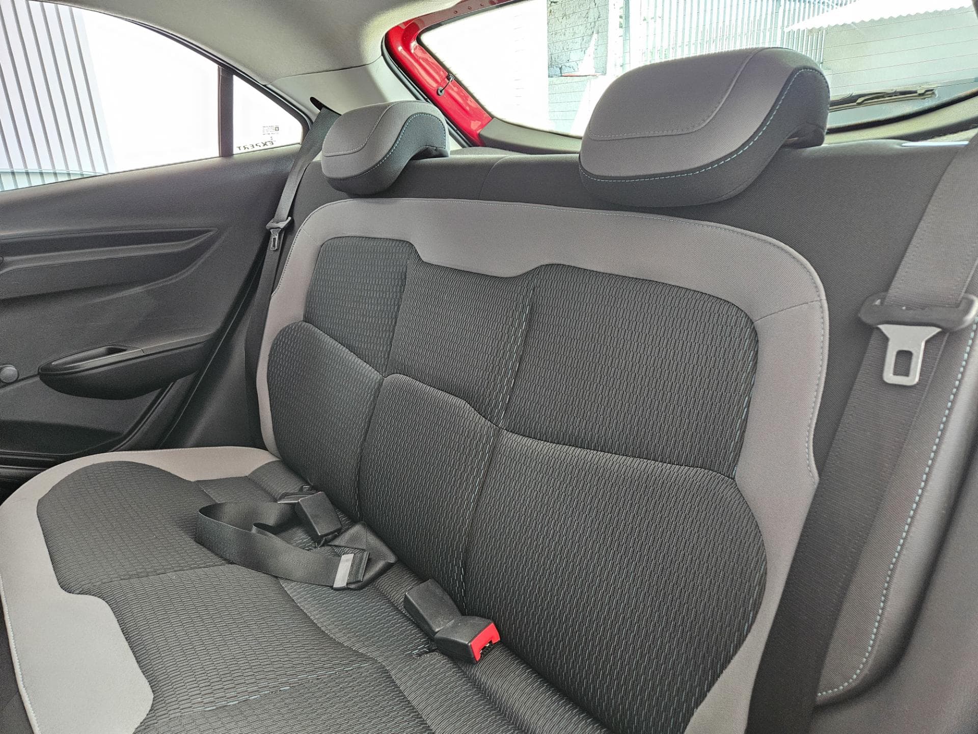 Chevrolet Onix 1.0 Mt Lt 2015 miniatura 18