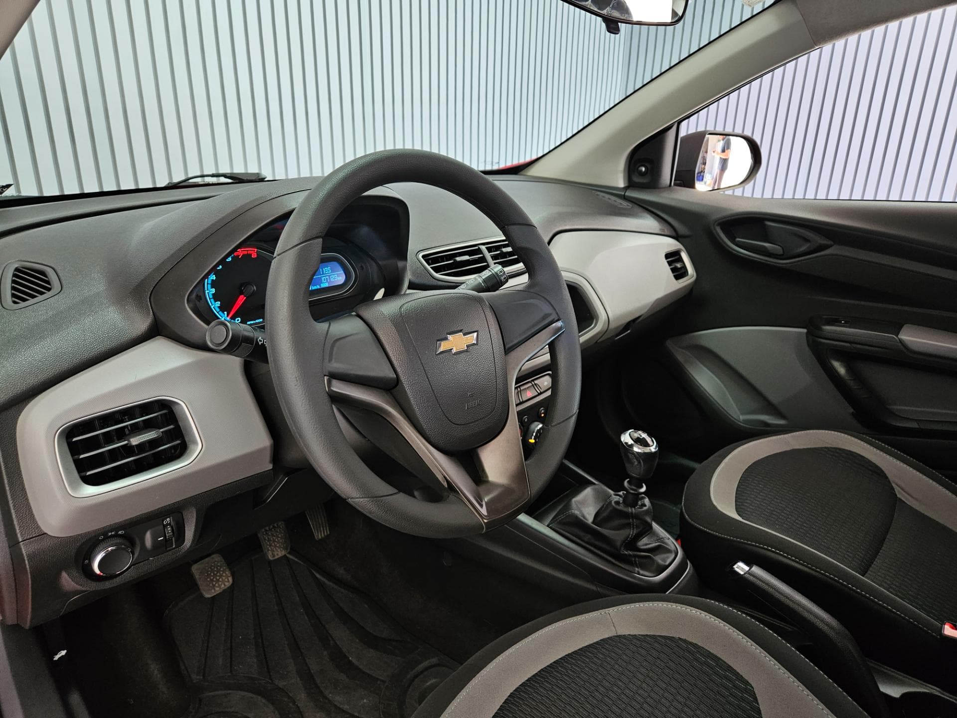 Chevrolet Onix 1.0 Mt Lt 2015 miniatura 13