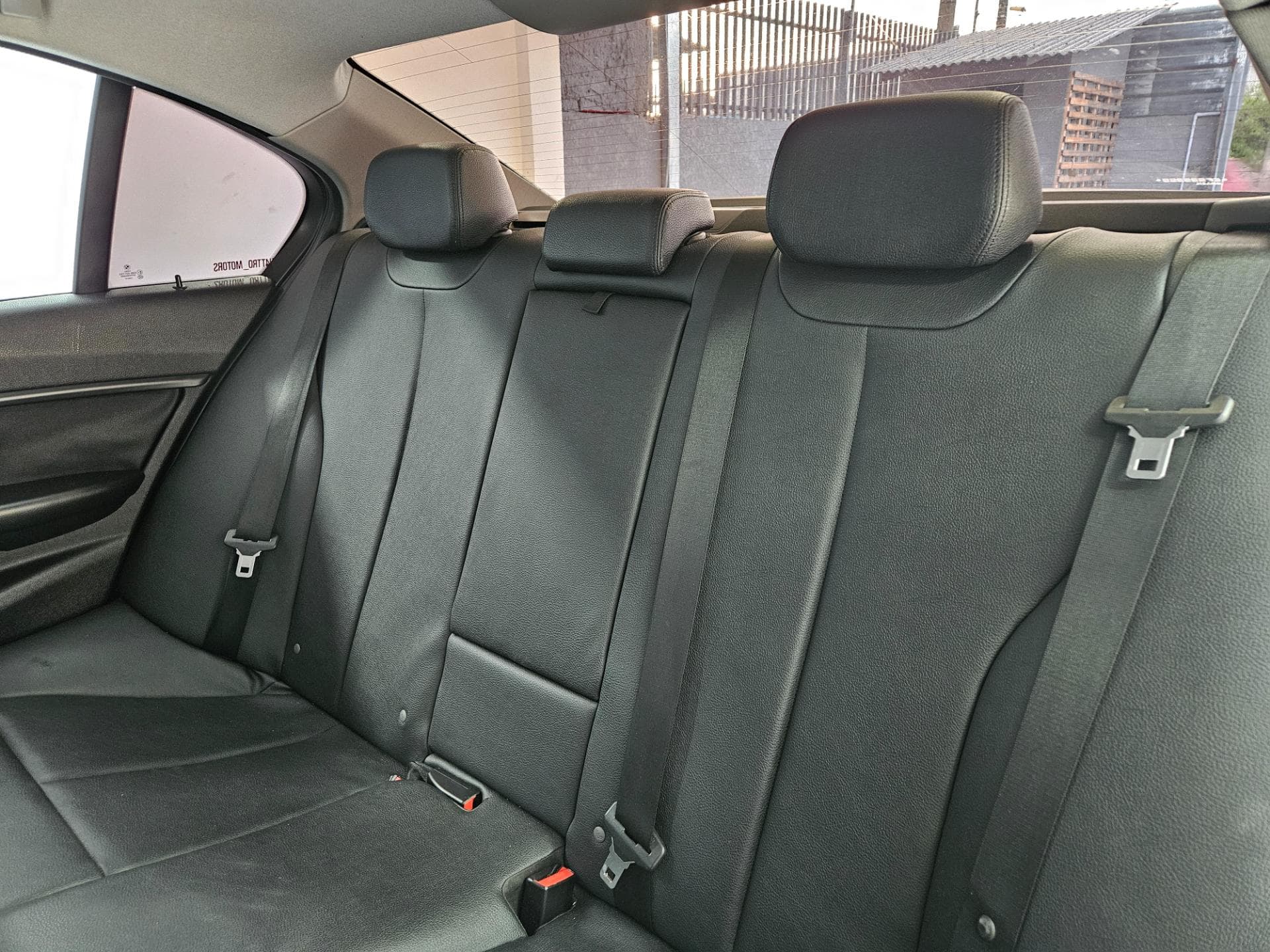 Bmw 320i 3b11 2014 miniatura 20