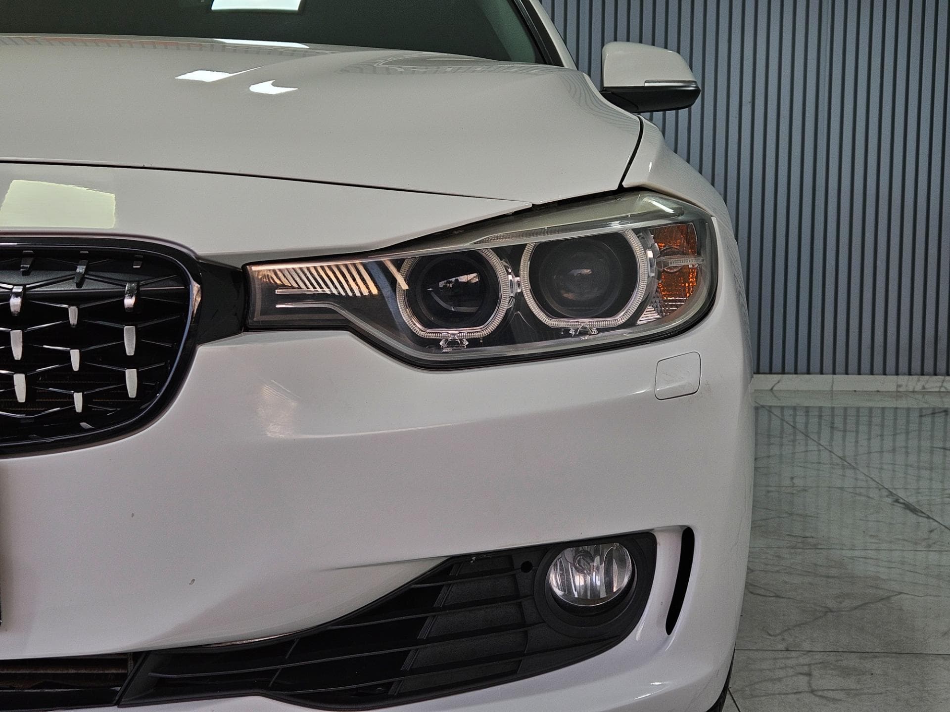 Bmw 320i 3b11 2014 miniatura 28