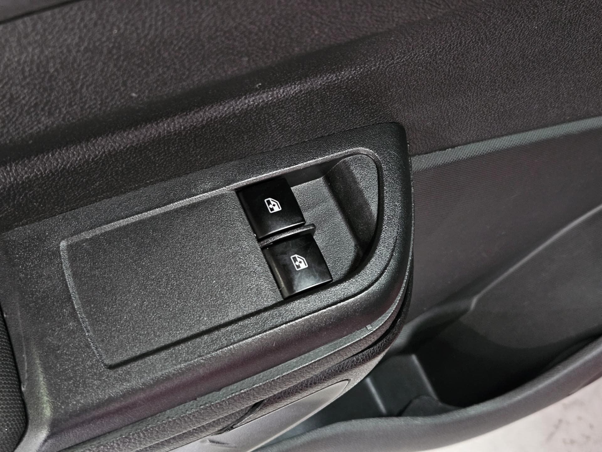 Chevrolet Onix 1.4mt Lt 2014 miniatura 14
