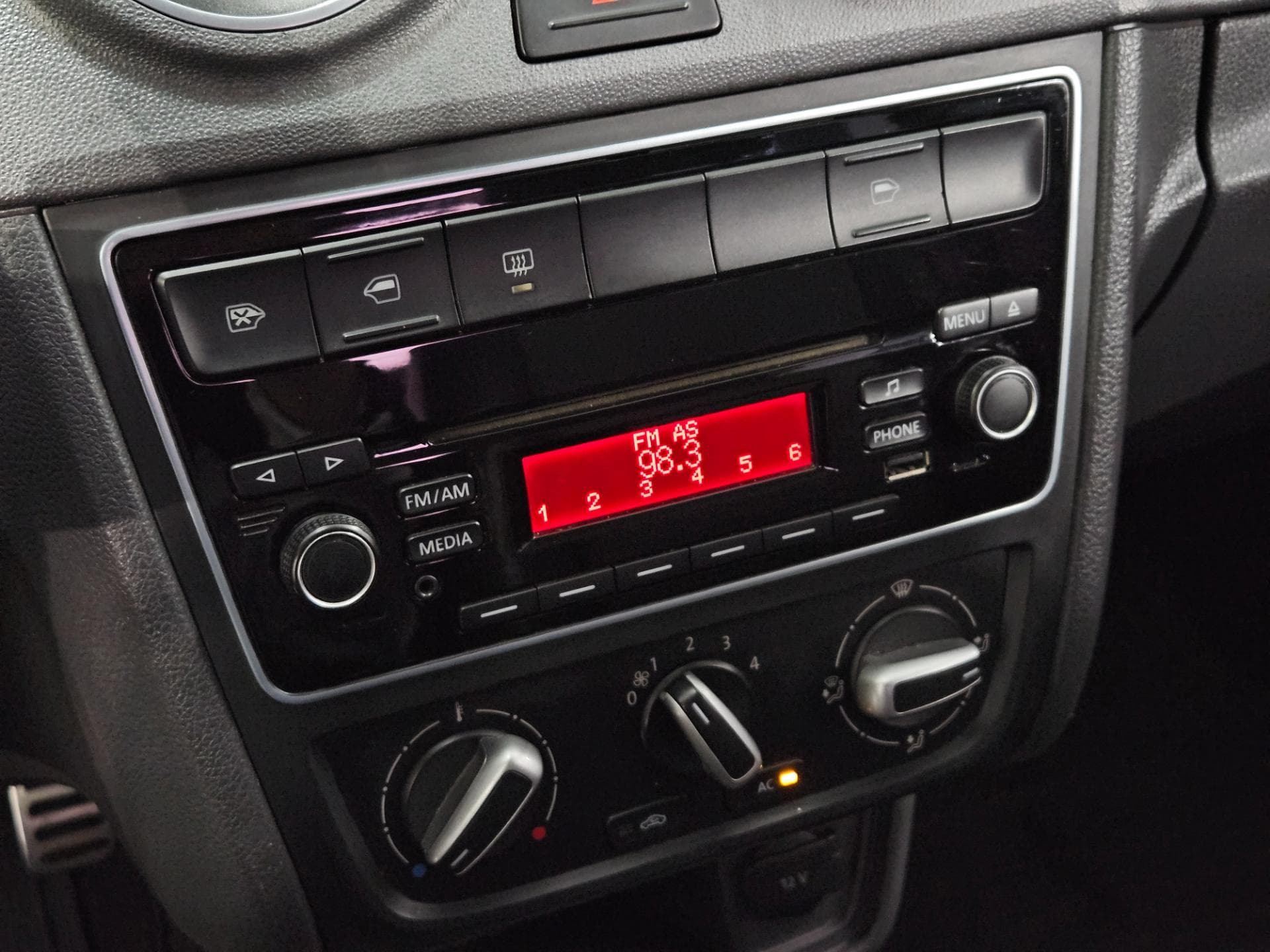 Volkswagen Novo Voyage Hl Mbv 2015 miniatura 12