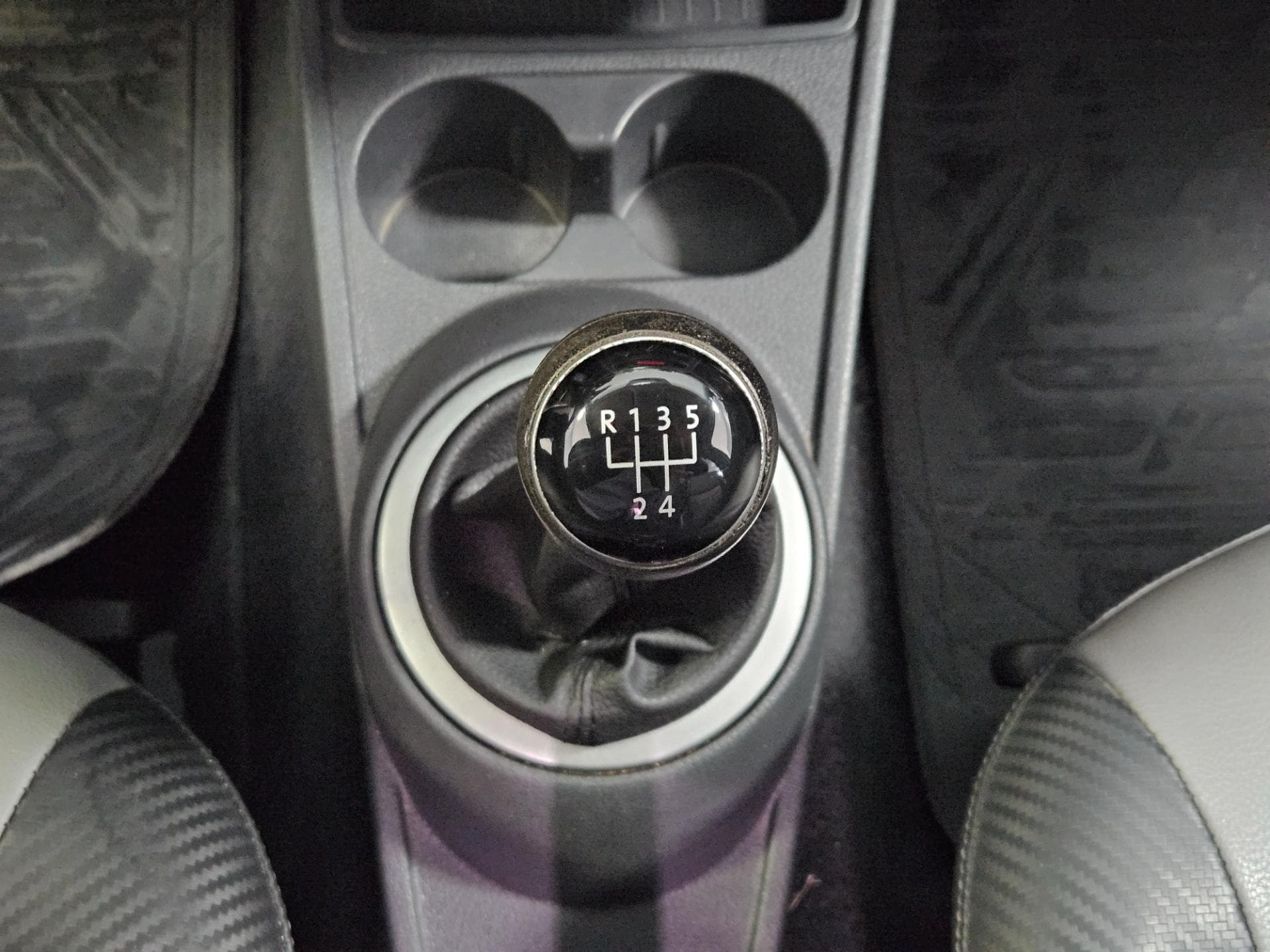 Volkswagen Novo Voyage Hl Mbv 2015 miniatura 11