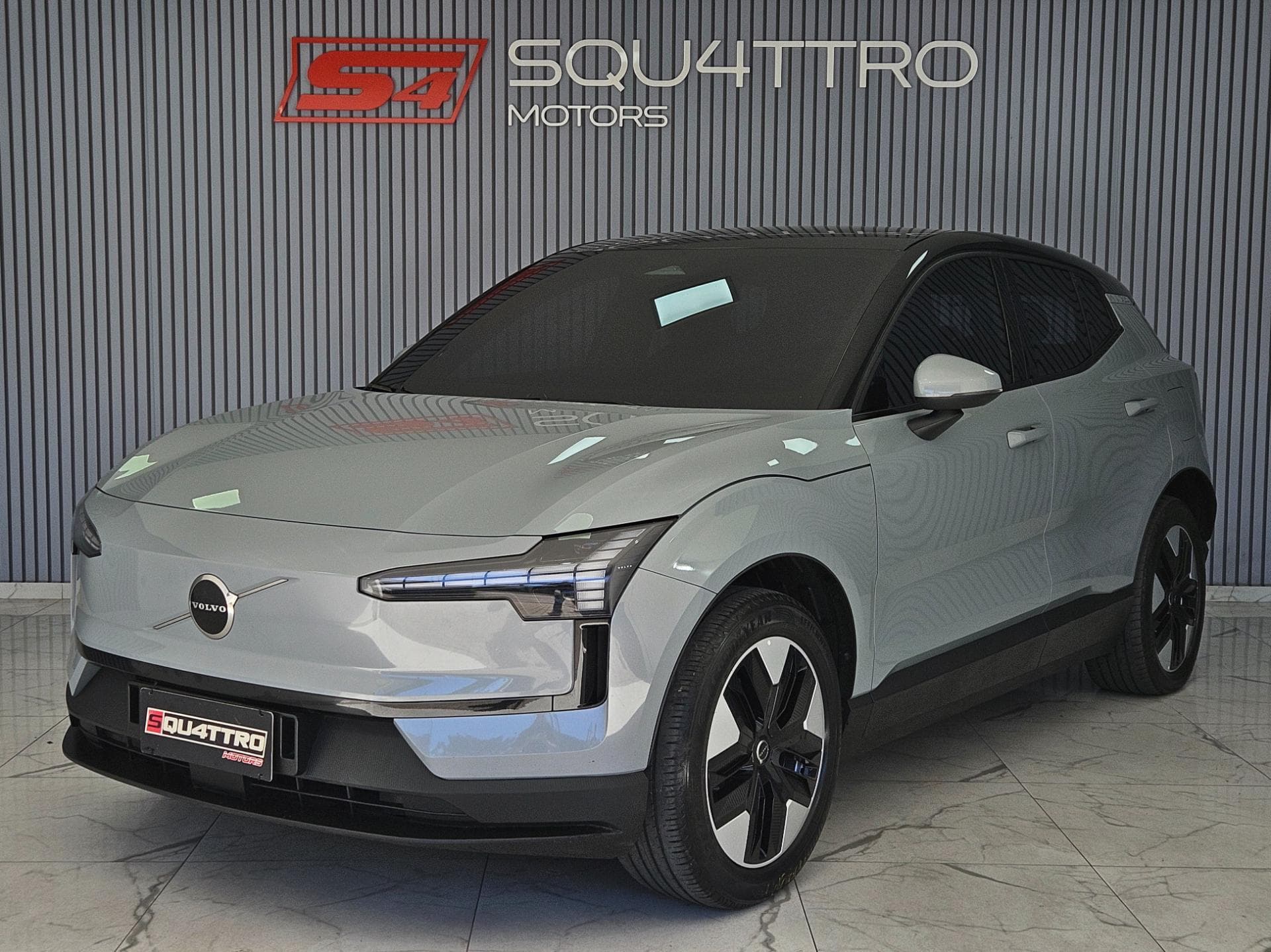 Volvo Ex30 E60 Core Eletrico 2024 foto 1