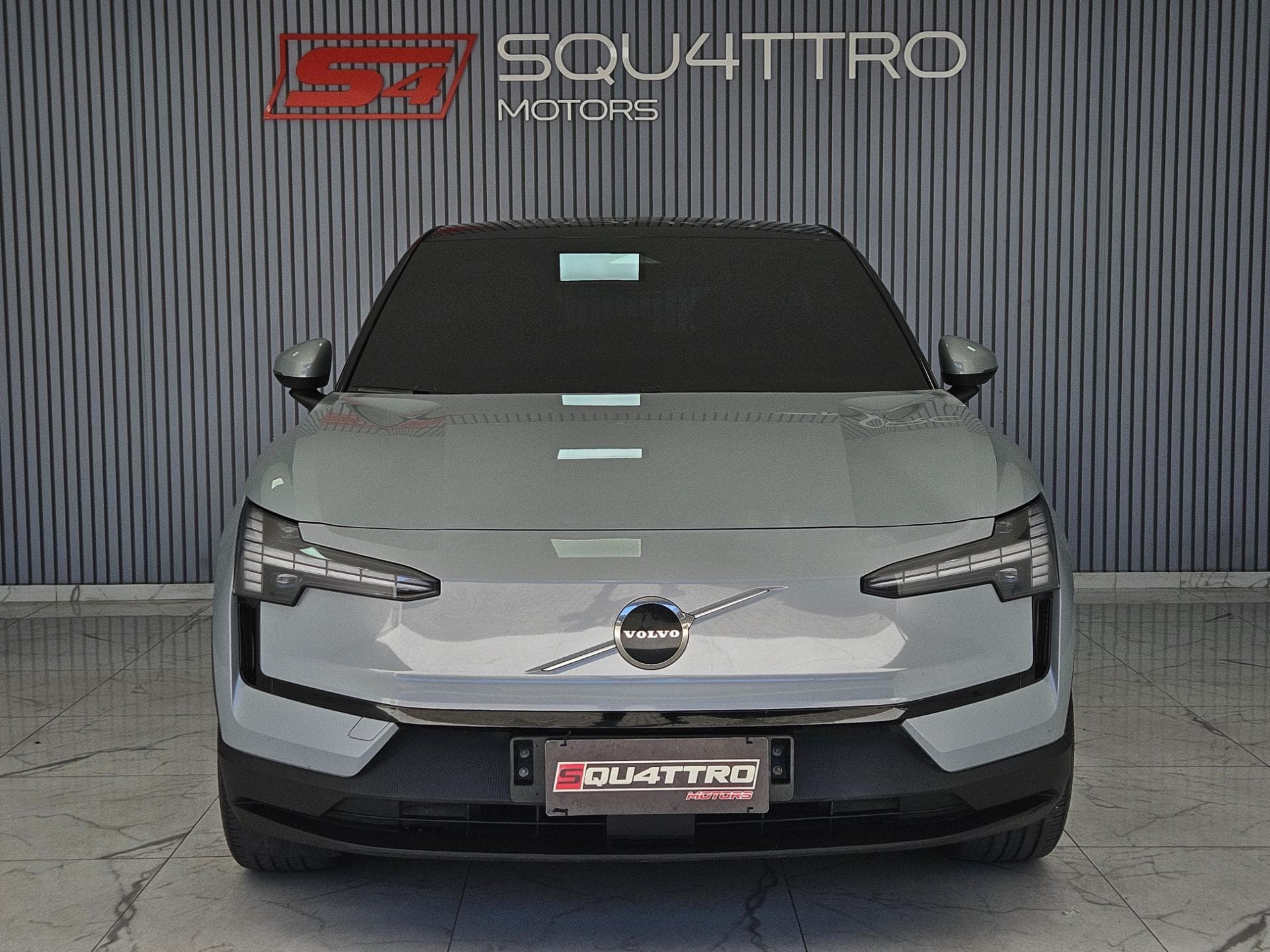 Volvo Ex30 E60 Core Eletrico 2024 miniatura 2