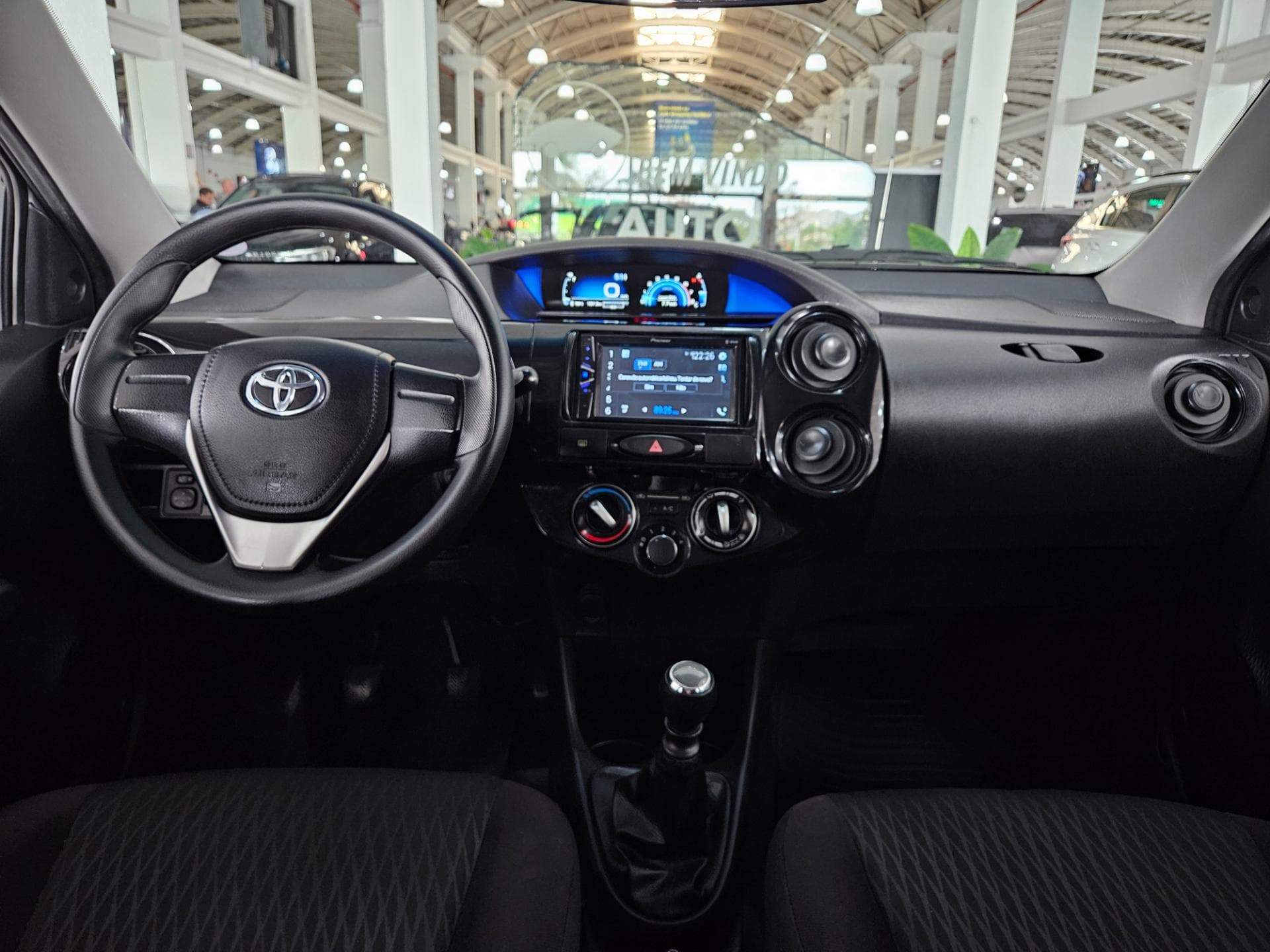 Toyota Etios 1.3 2017 miniatura 26