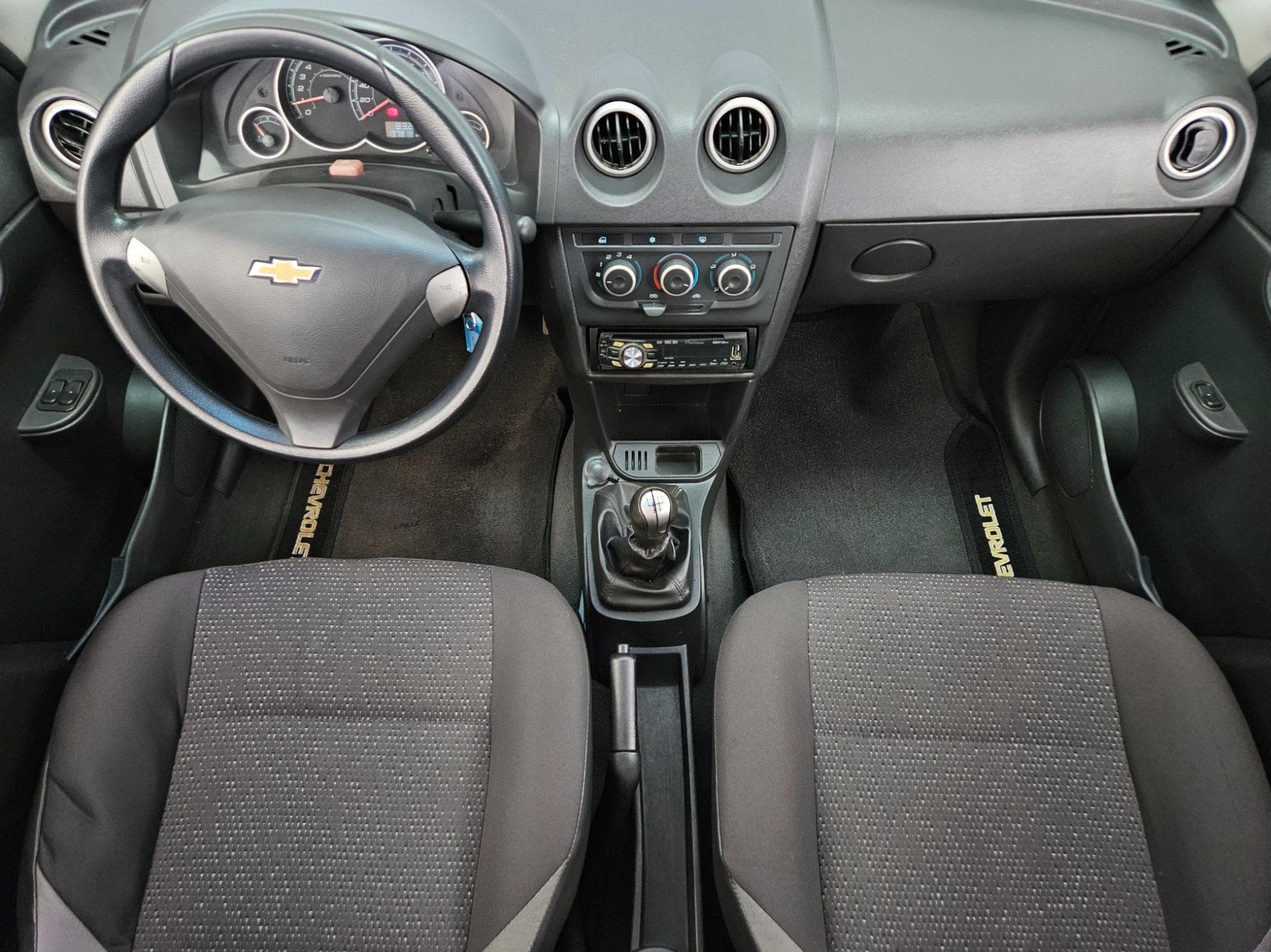 Chevrolet Celta 1.0 Lt 8v Flex 4p Manual 2014 miniatura 9