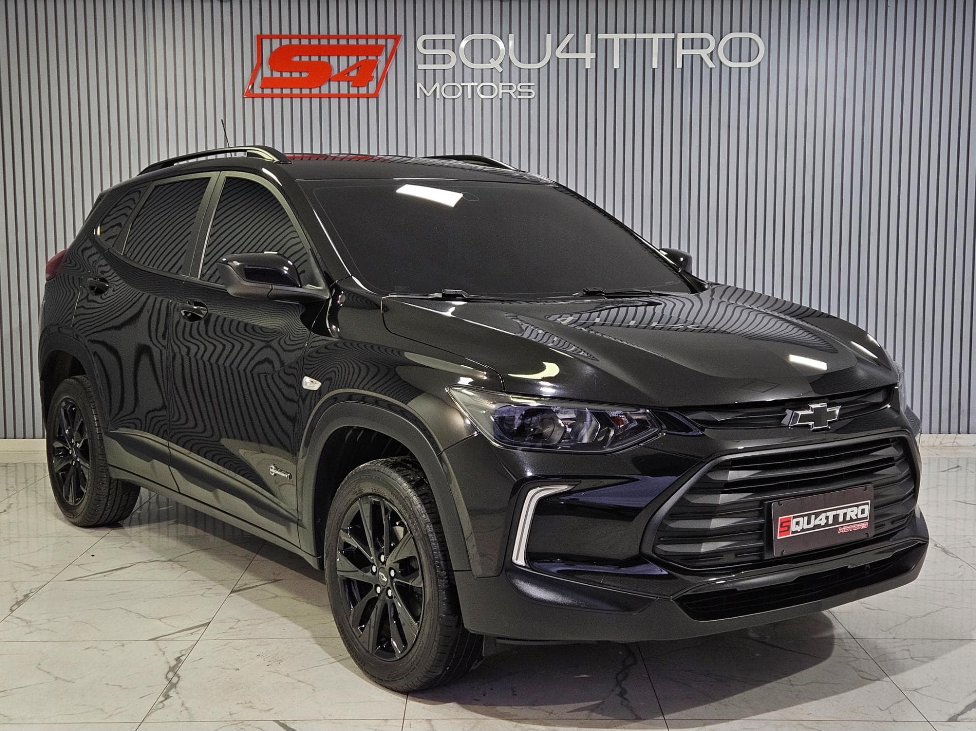 Chevrolet Tracker Midnight 2024 miniatura 3