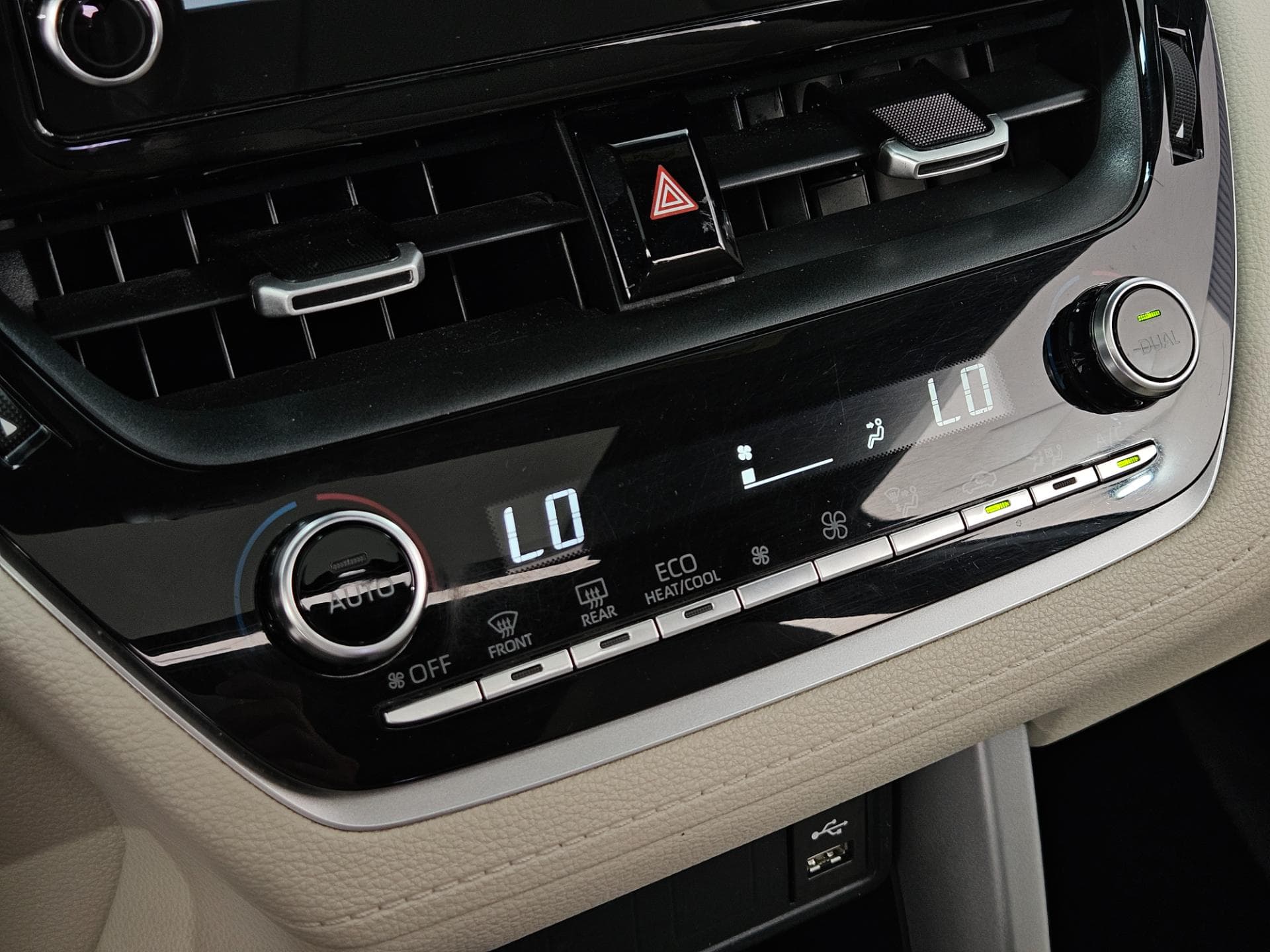 Toyota Ccross Xrx Hybrid 2022 miniatura 12