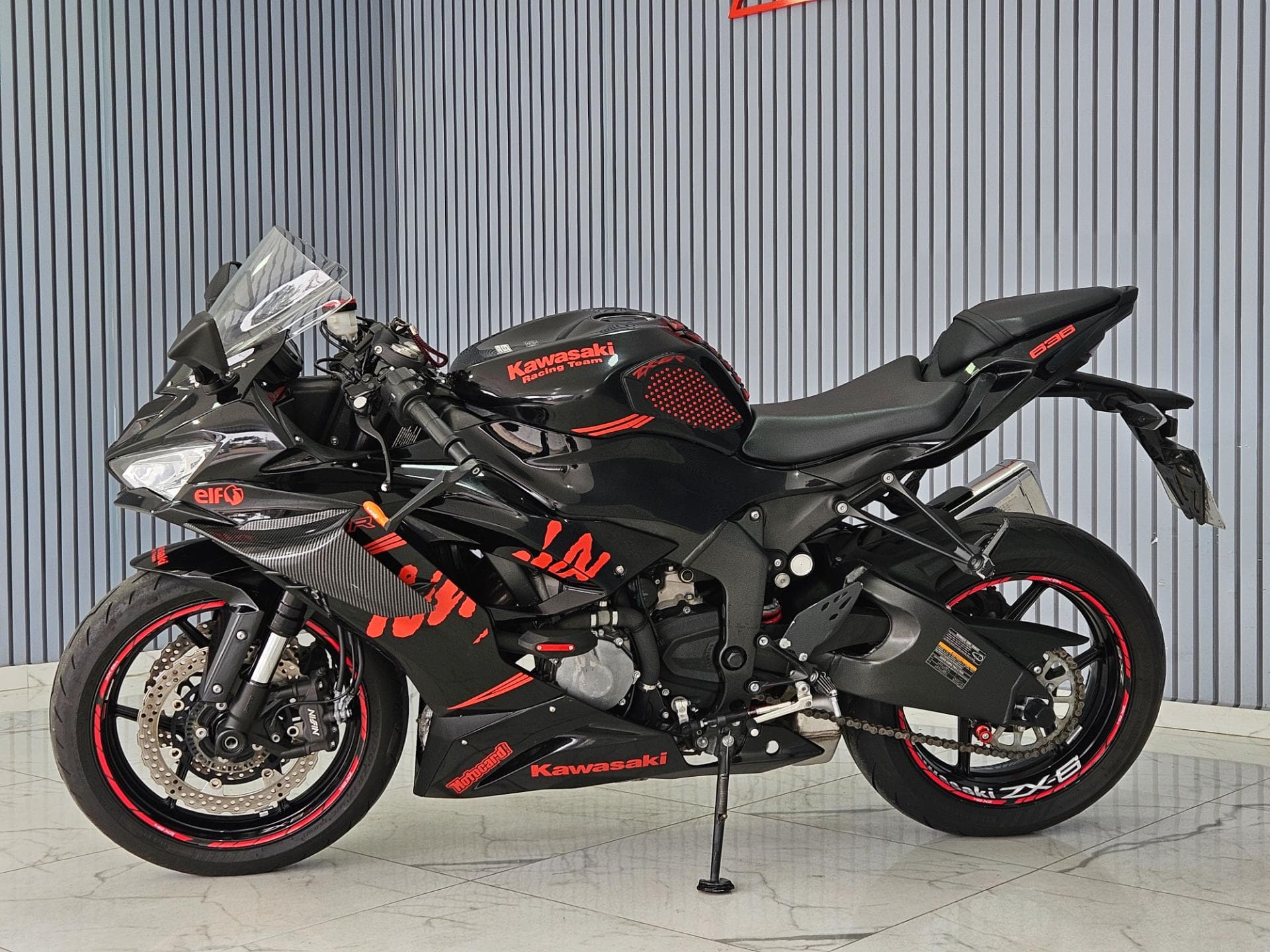 Kawasaki Ninja Zx-6r 2021 miniatura 2
