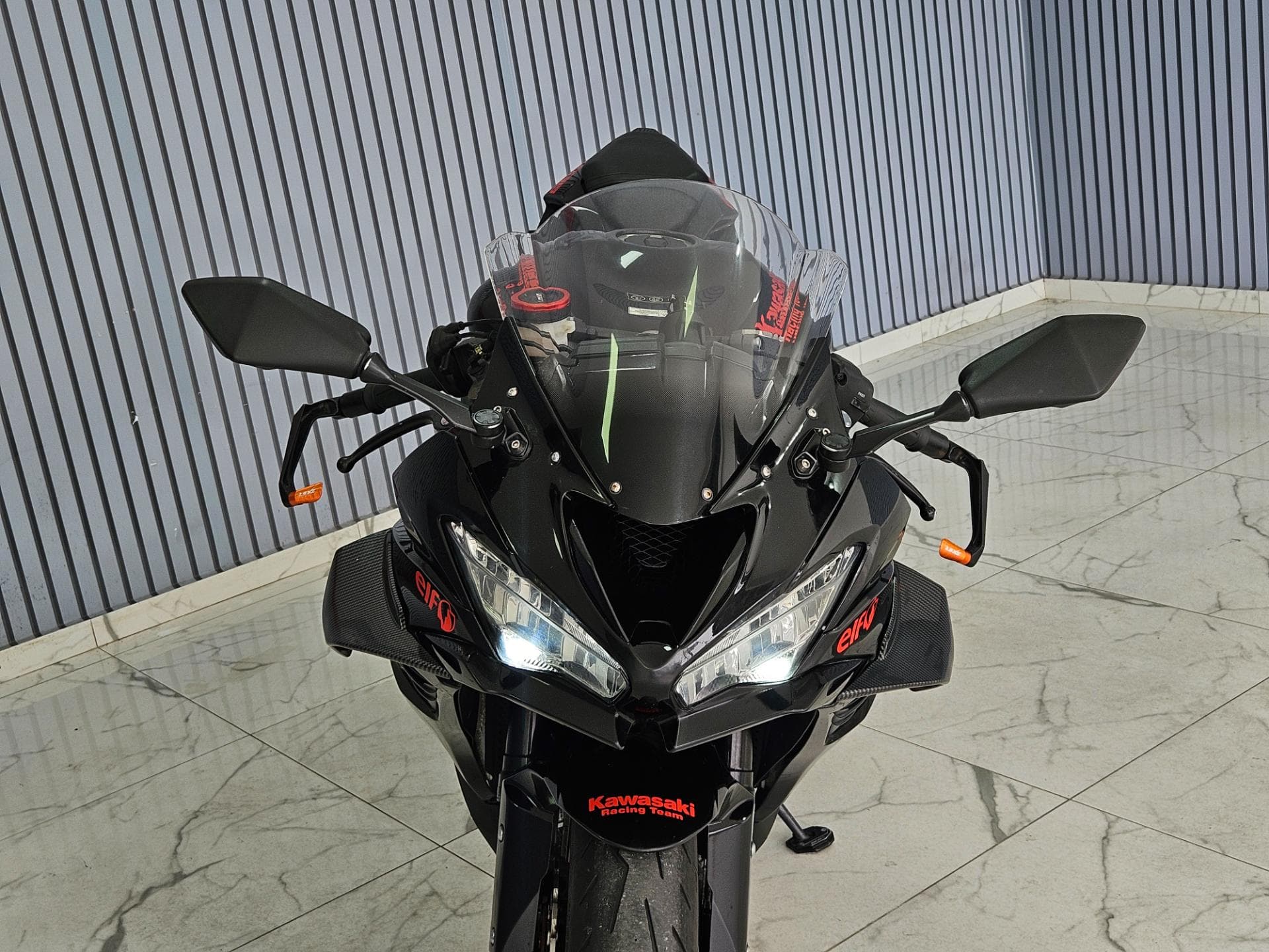 Kawasaki Ninja Zx-6r 2021 miniatura 5