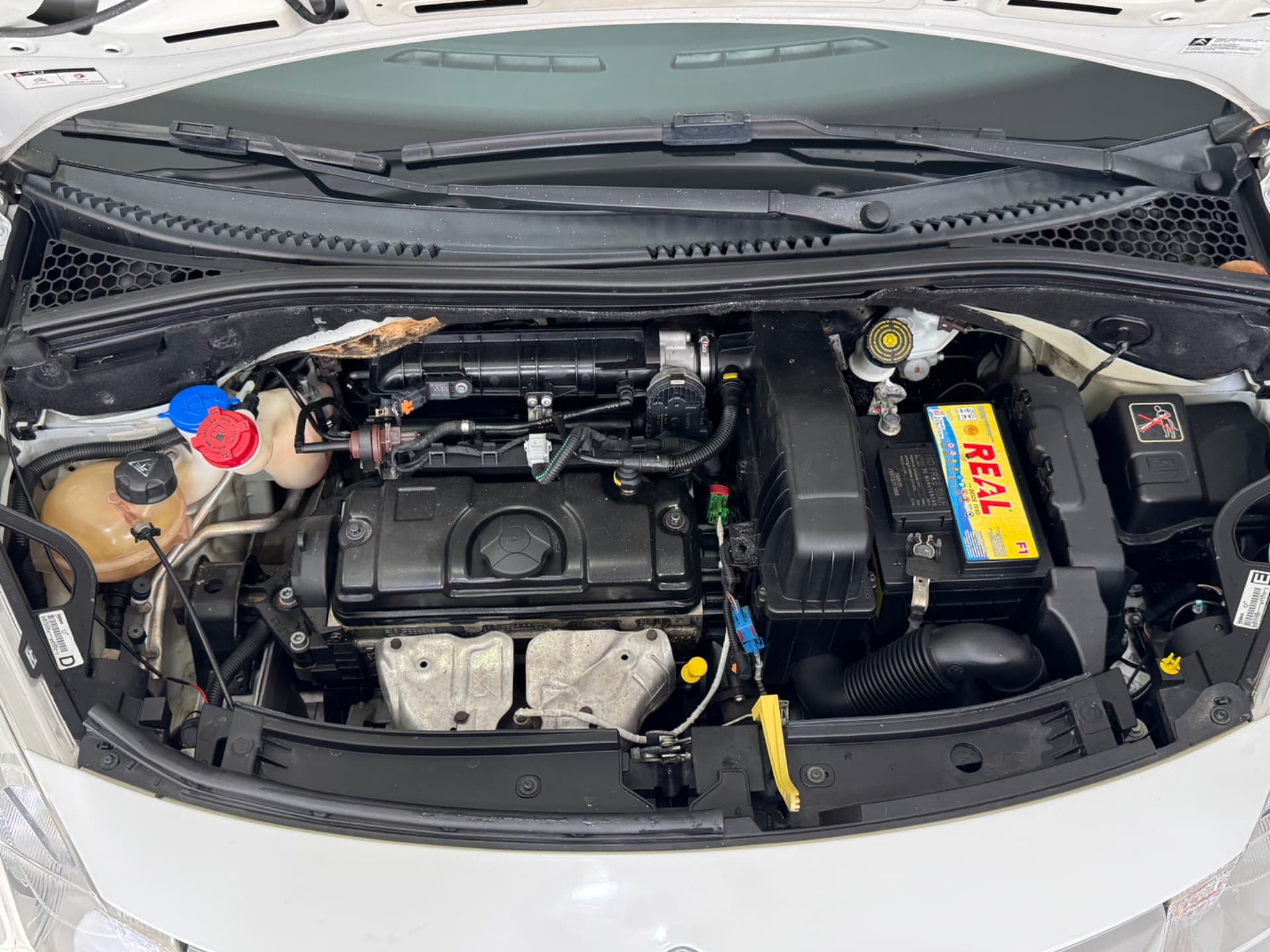 Citroen C3 90m Tendance 2014 miniatura 20