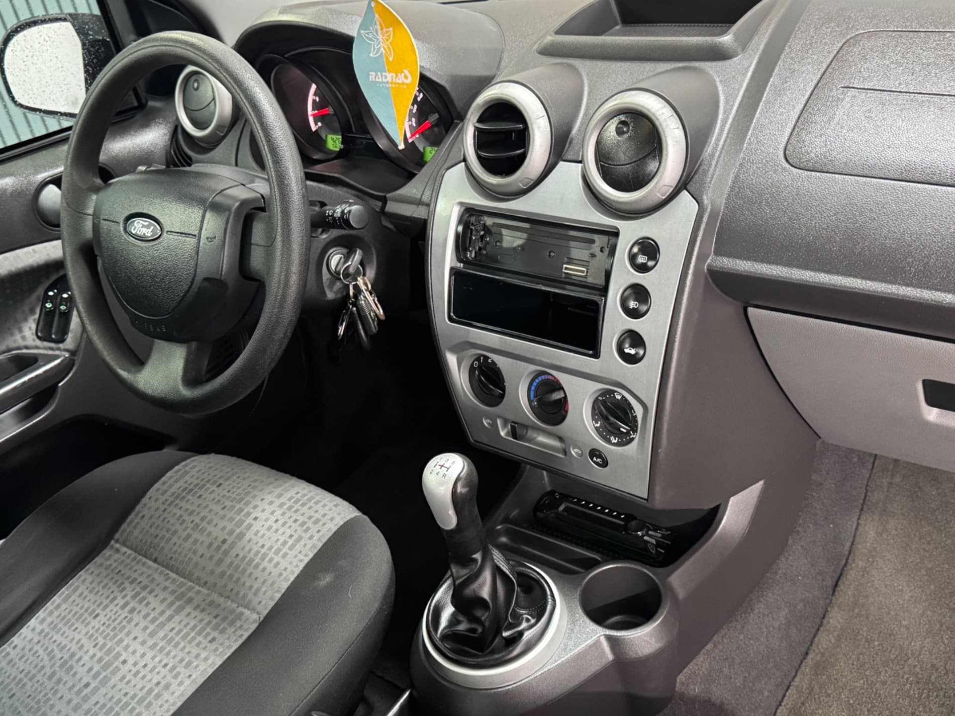 Ford Fiesta Sedan1.6flex 2014 miniatura 8