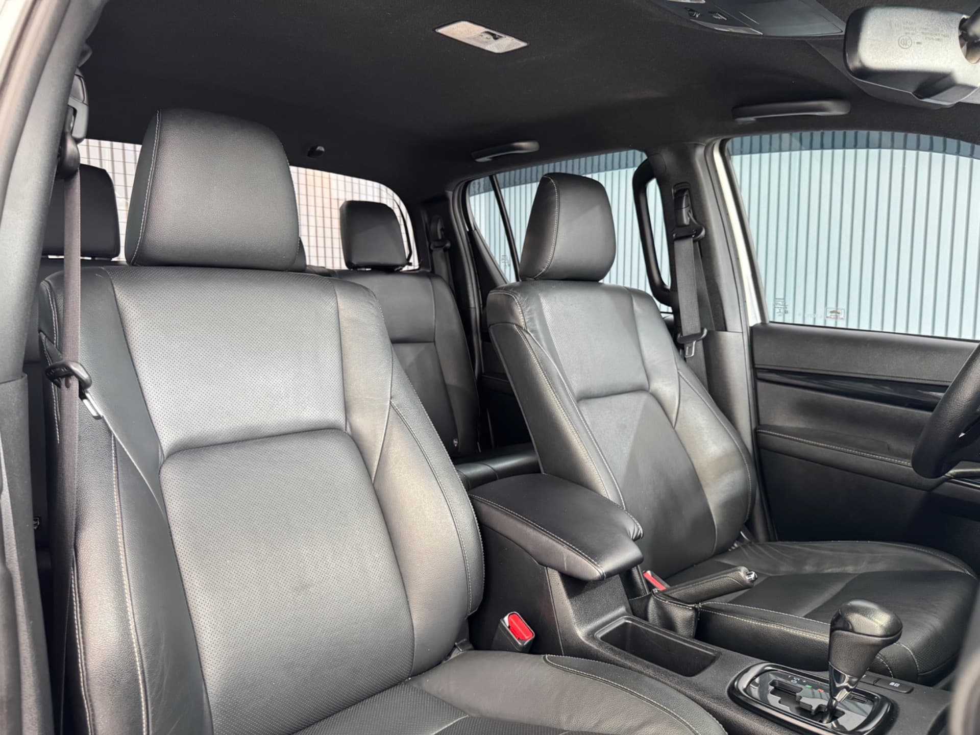 Toyota Hilux 2.8 Srx 4x4 2.8 Tdi 16v Diesel Aut 2020 miniatura 7