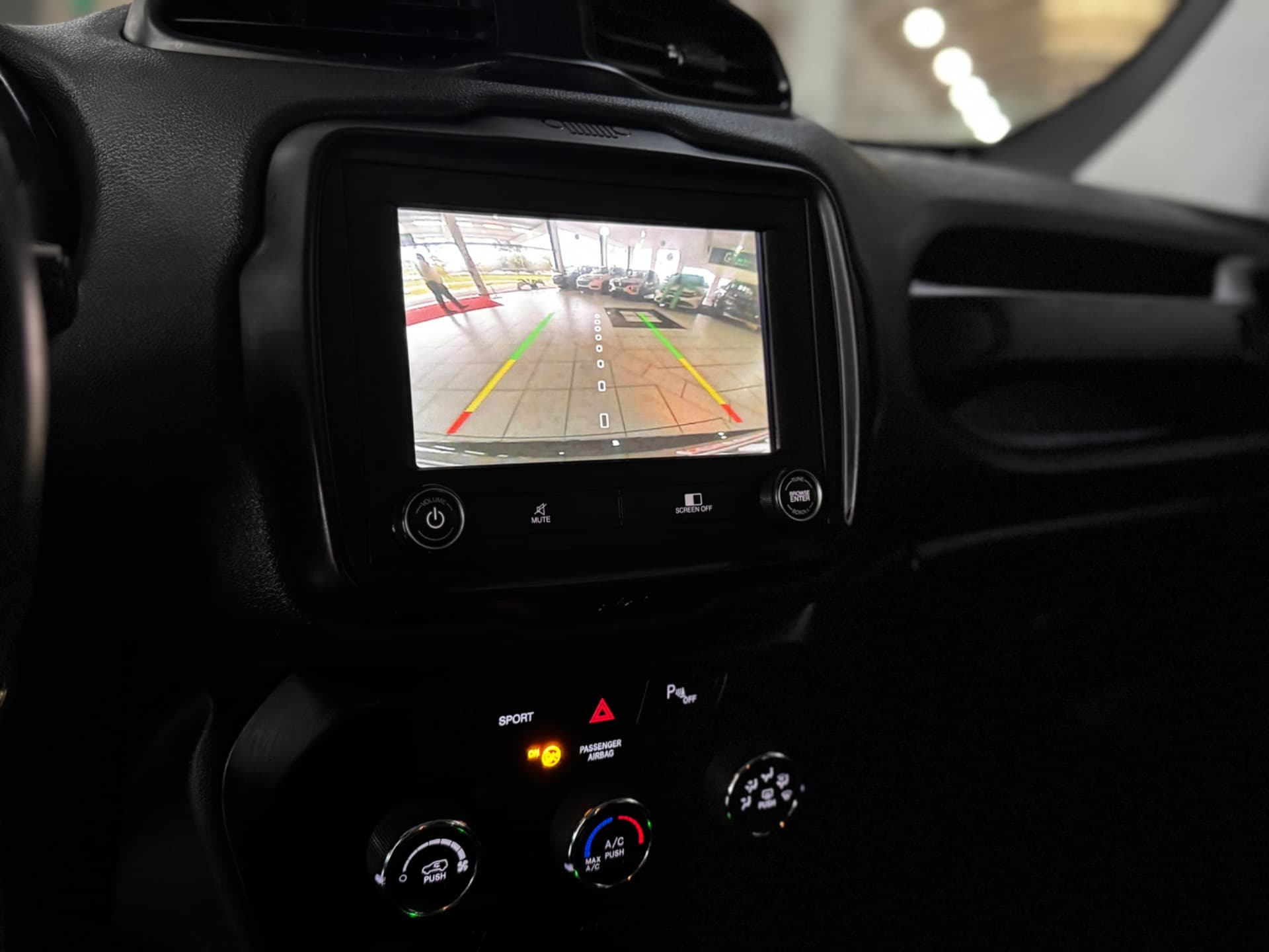 Jeep Renegade Sport At 2021 miniatura 18