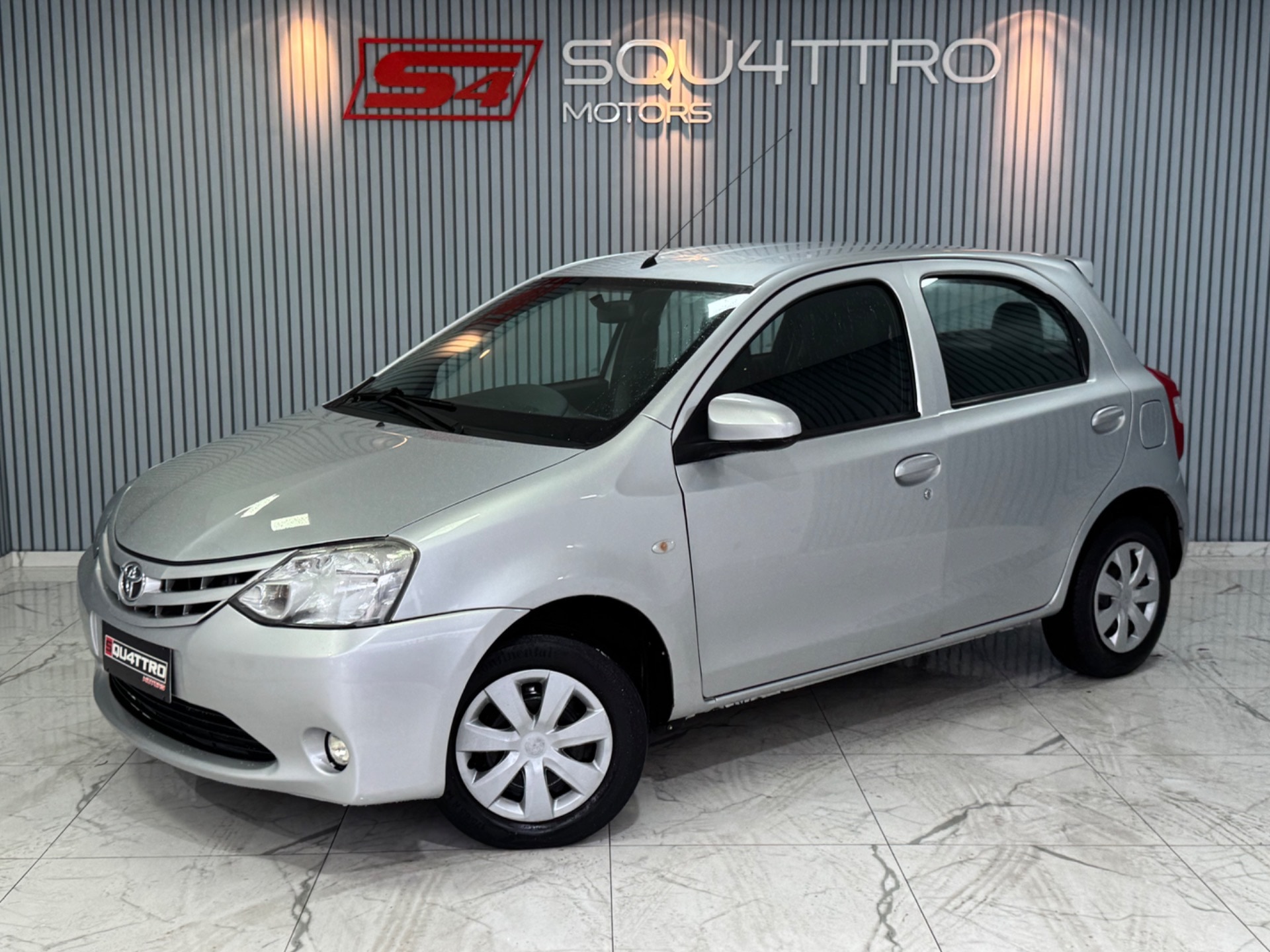 Toyota Etios Hb X 2015