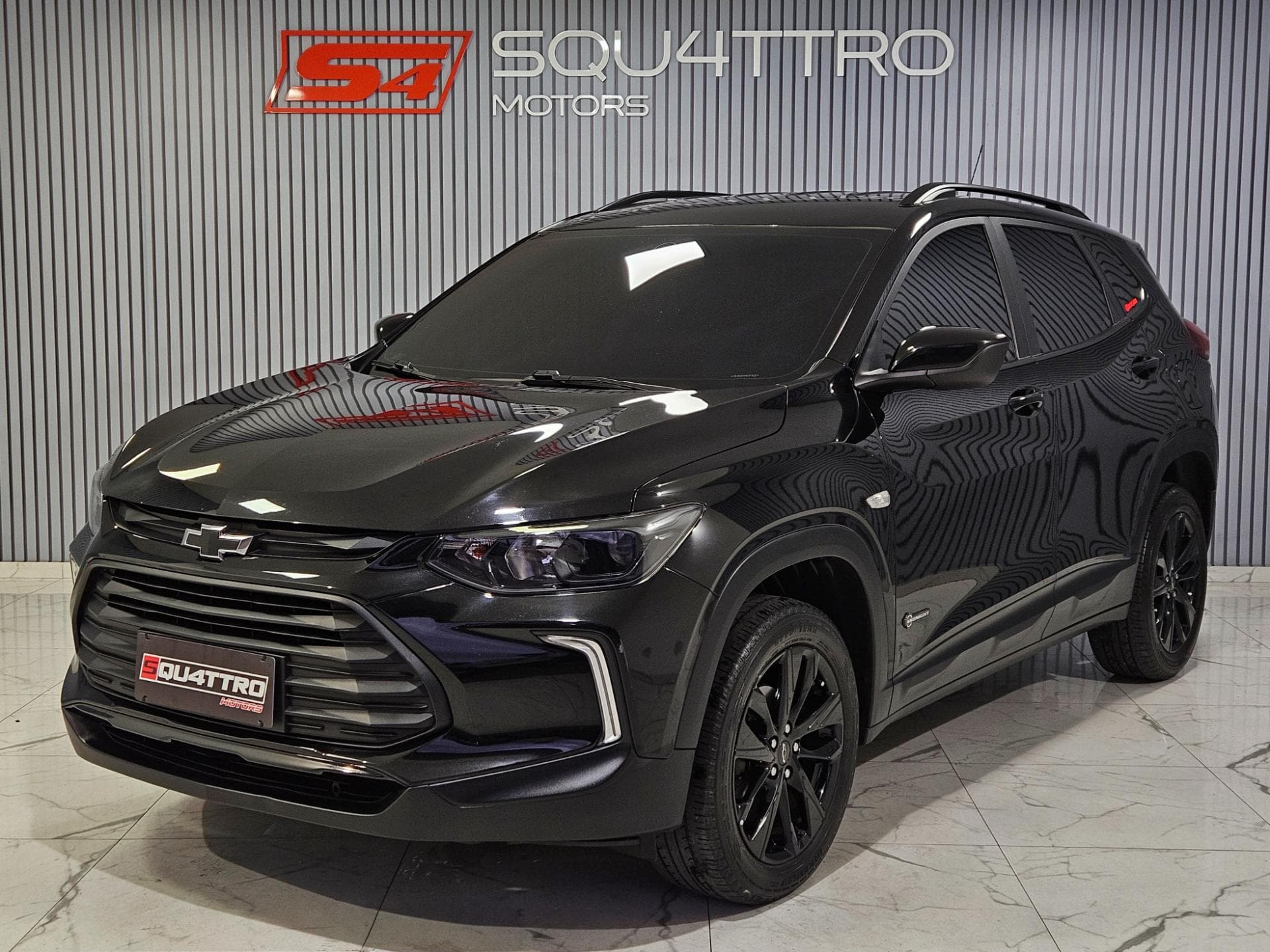 Chevrolet Tracker Midnight 2024 foto 1